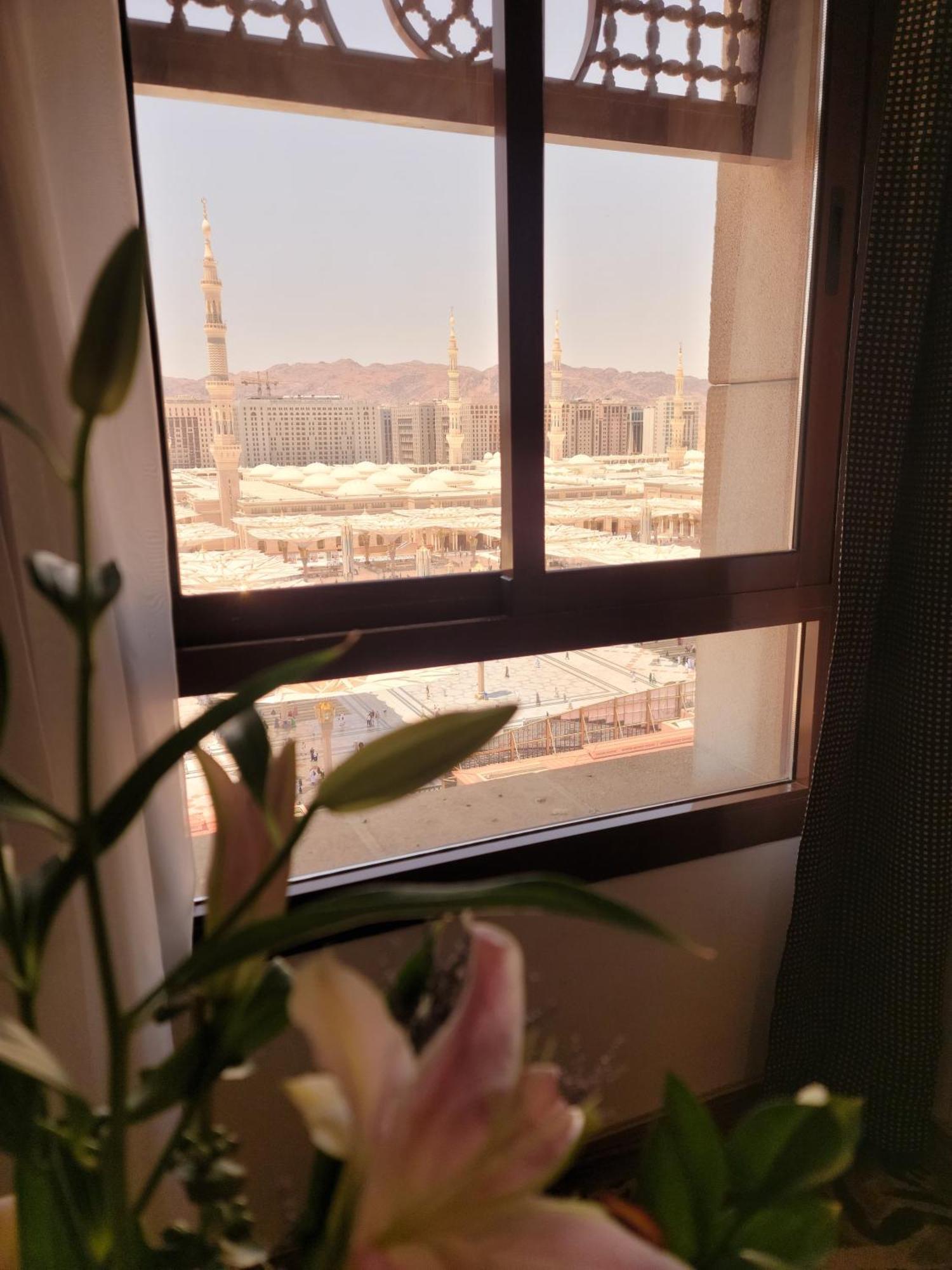 Golden Tulip Al Shakreen Médine Extérieur photo