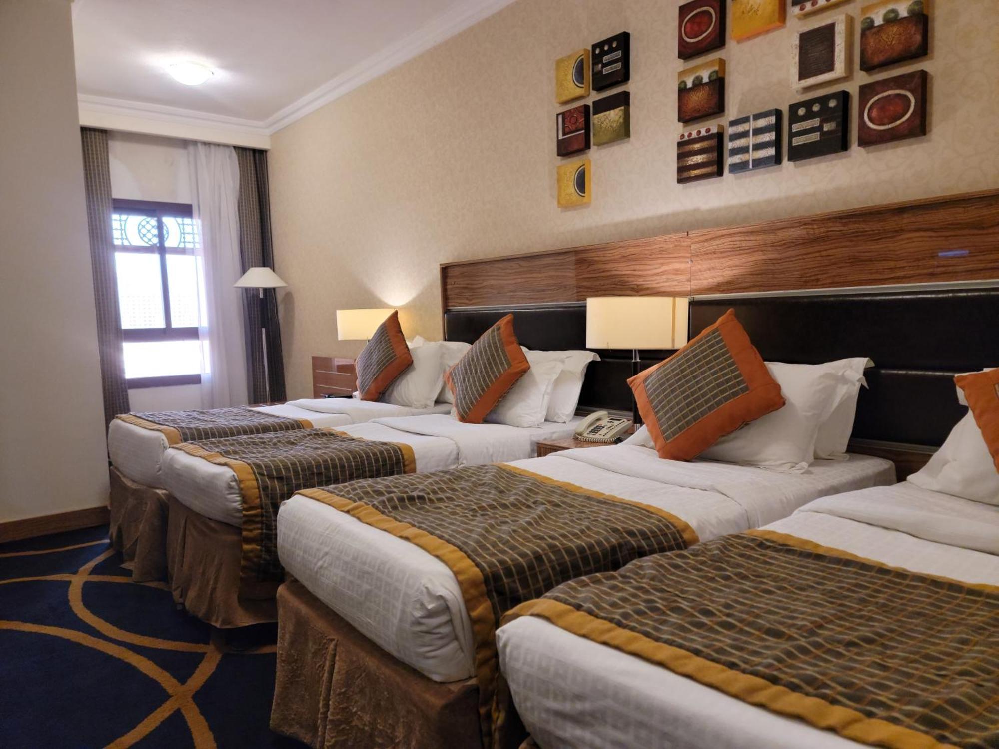 Golden Tulip Al Shakreen Médine Extérieur photo